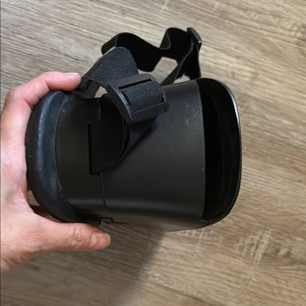 Sky Viper V2450FPV Virtual Reality Headset